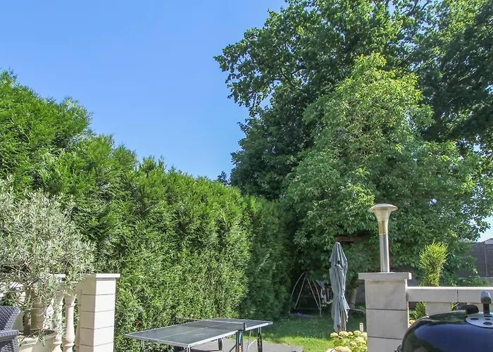 Alba Avec Piscine Et メス