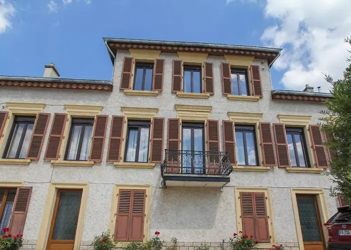 Alba Avec Piscine Et Vila *