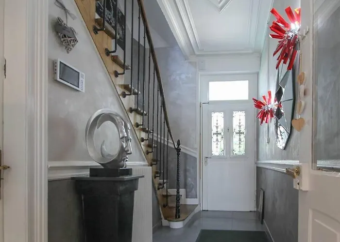 Alba Avec Piscine Et ヴィラ メス